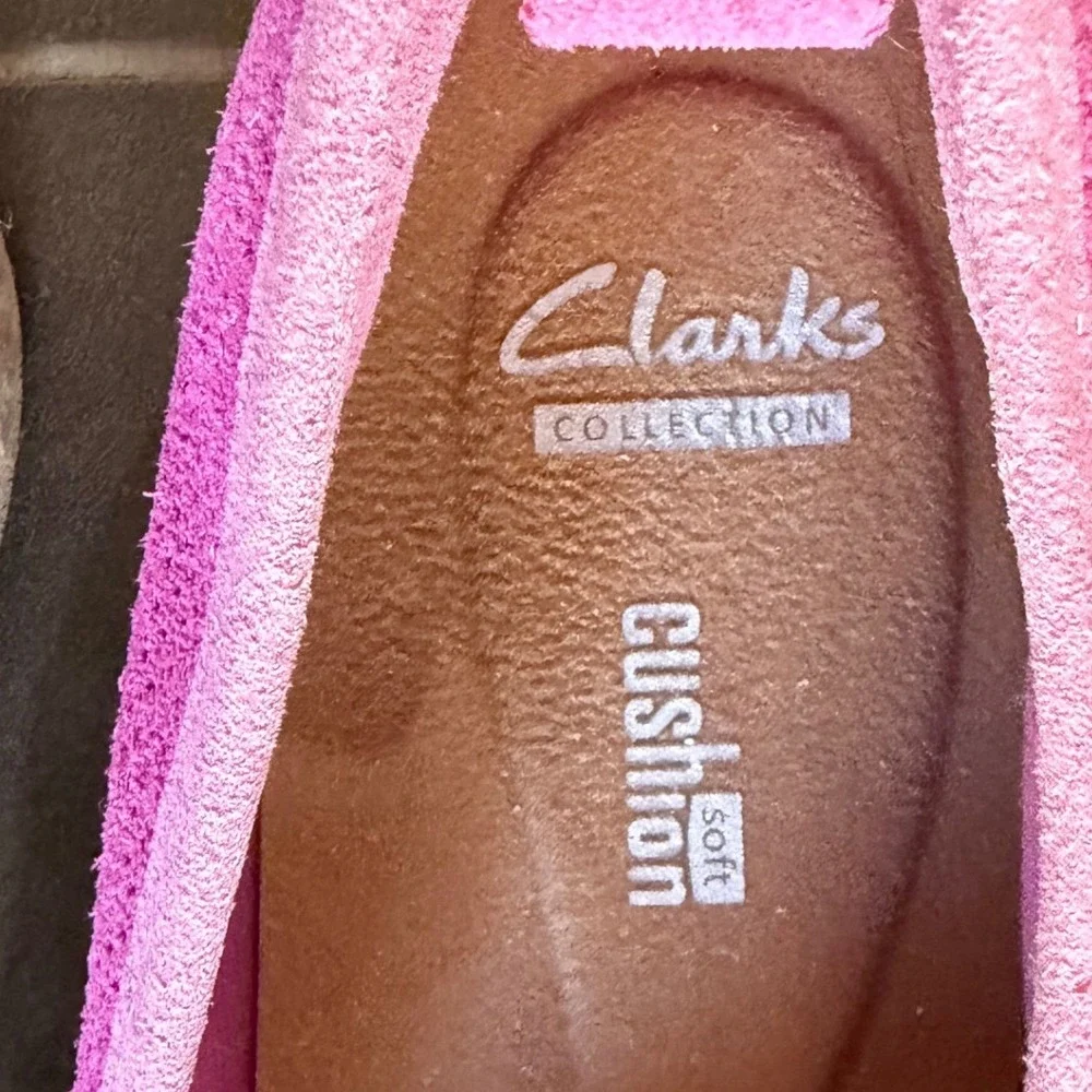 Clarks collection cushion